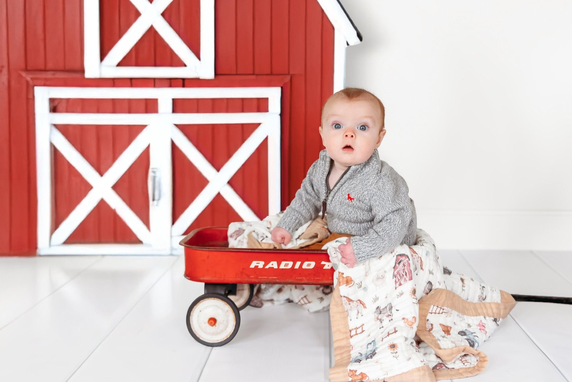 Nachiketa 'Farm' Super Soft Baby Blanket, Luxury Baby Shower Gift, Gender Neutral Baby Blanket