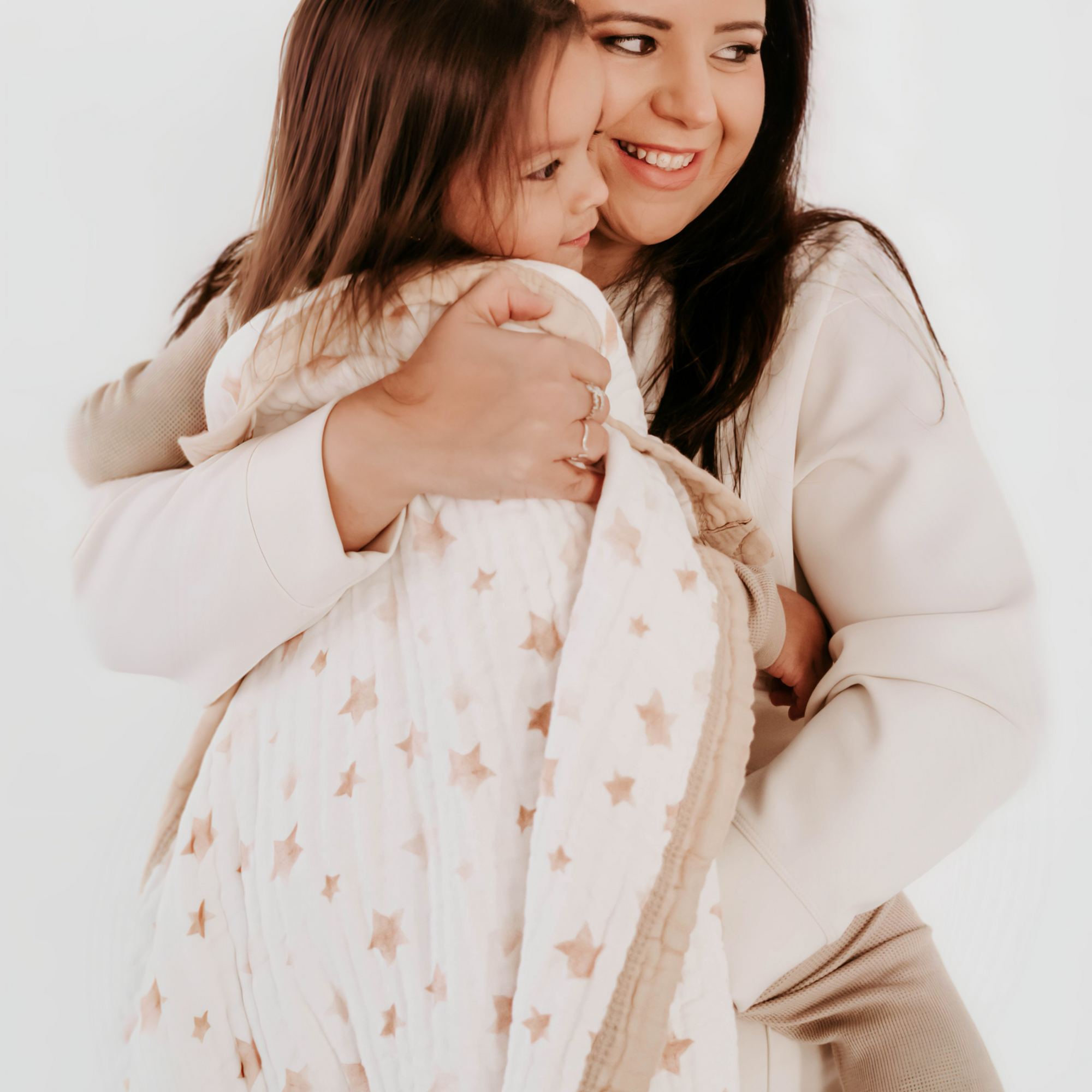 Organic cotton muslin toddler quilts by Natchiketa Neutral Star Print