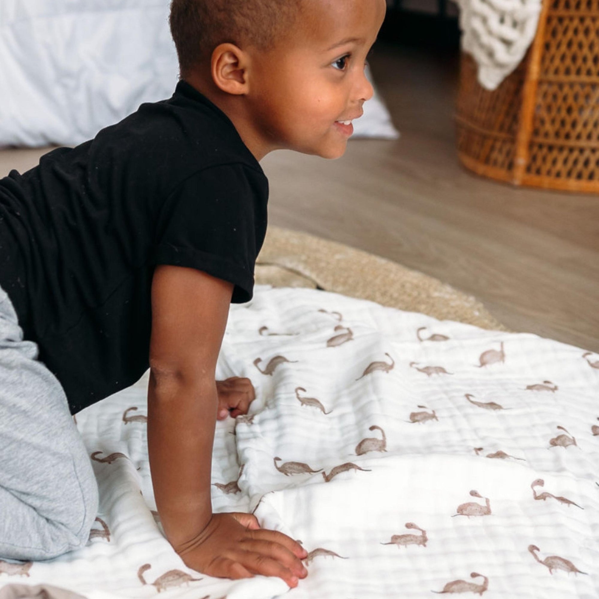 Nachiketa 'Dinosaur' 100% Organic Cotton Baby & Toddler Blanket – Super Soft Baby Blanket, Luxury Baby Shower Gift, Gender Neutral Baby Blanket, Organic Cotton Muslin Baby Blanket, Baby Essentials, Baby Blankets for Boys and Girls, Toddler Quilt, Nursery Quilt, Stroller Blanket, Cute Baby Blankets