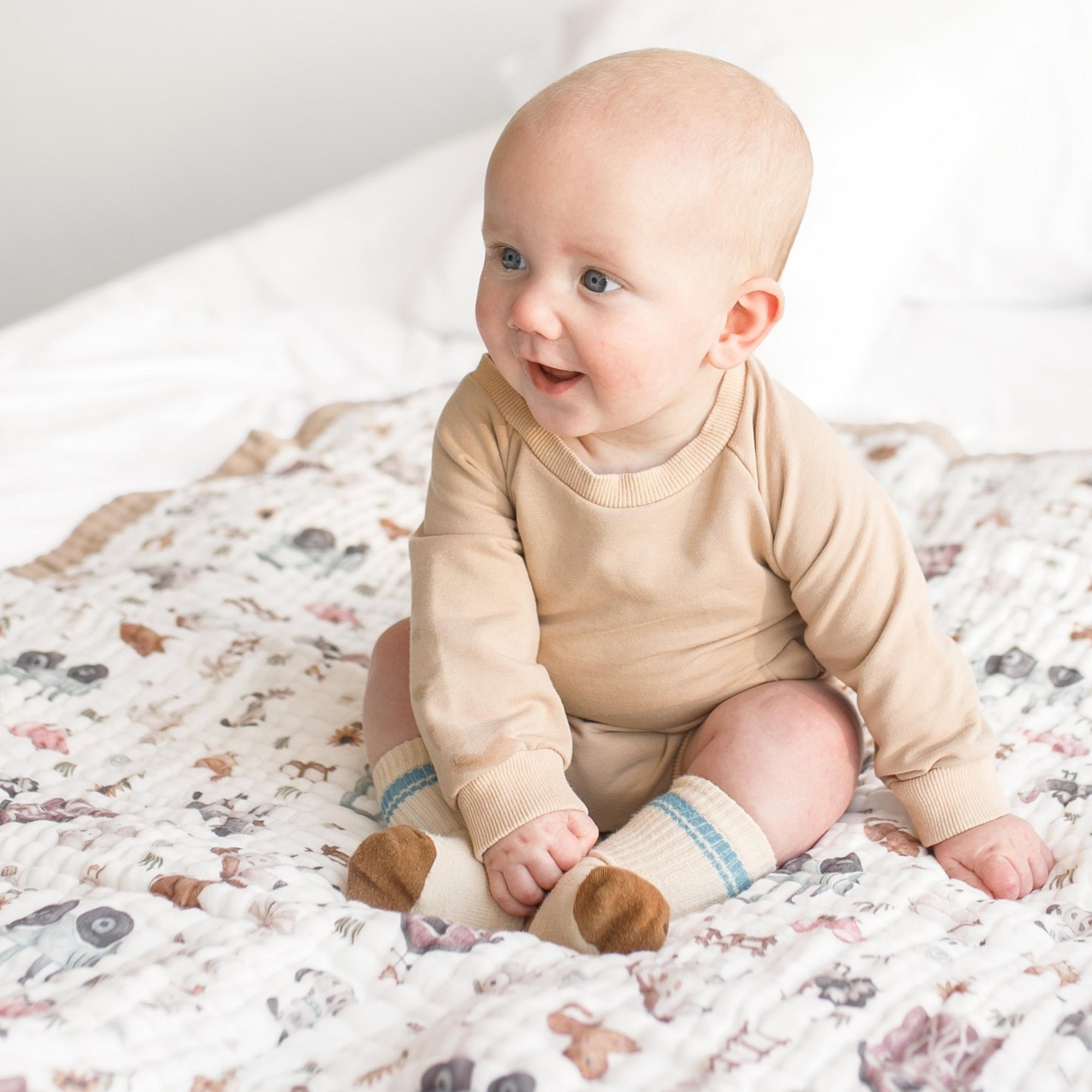 Nachiketa 'Farm' 100% Organic Cotton Baby & Toddler Blanket – Super Soft Baby Blanket, Luxury Baby Shower Gift, Gender Neutral Baby Blanket, Organic Cotton Muslin Baby Blanket, Baby Essentials, Baby Blankets for Boys and Girls, Toddler Quilt, Nursery Quilt, Stroller Blanket, Cute Baby Blankets