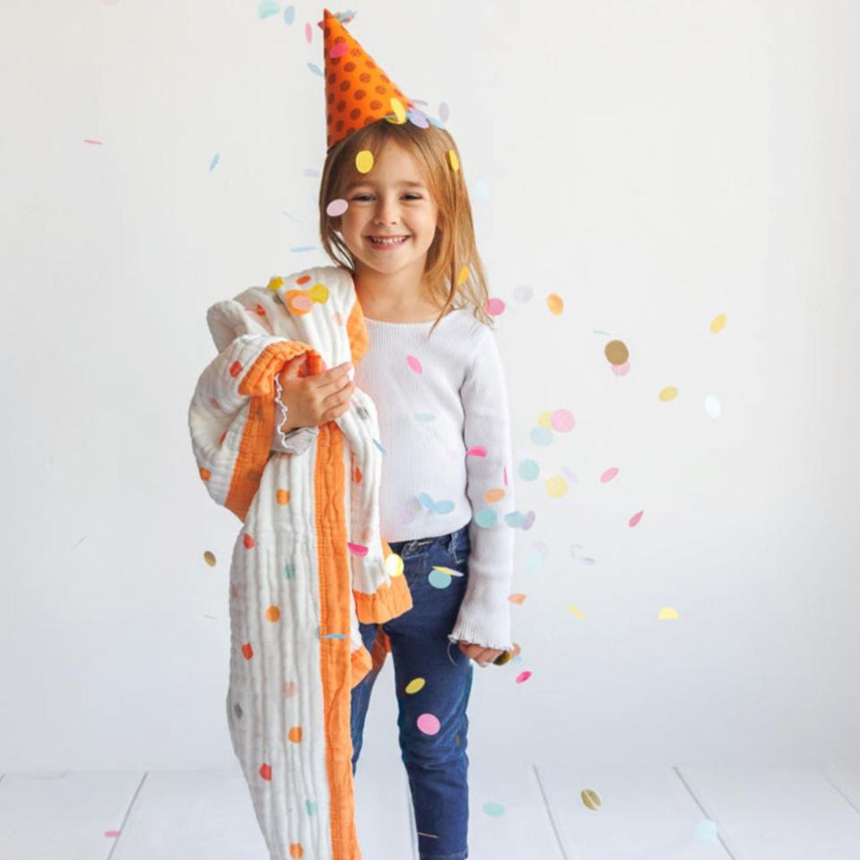 Nachiketa &#39;Bright Dot&#39; 100% Organic Cotton Baby &amp; Toddler Blanket – Super Soft Baby Blanket, Luxury Baby Shower Gift, Gender Neutral Baby Blanket, Organic Cotton Muslin Baby Blanket, Baby Essentials, Baby Blankets for Boys and Girls, Toddler Quilt, Nursery Quilt, Stroller Blanket, Cute Baby Blankets